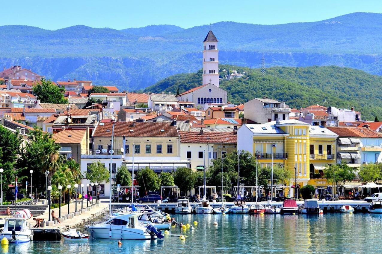 Apartment Lona Crikvenica Eksteriør bilde